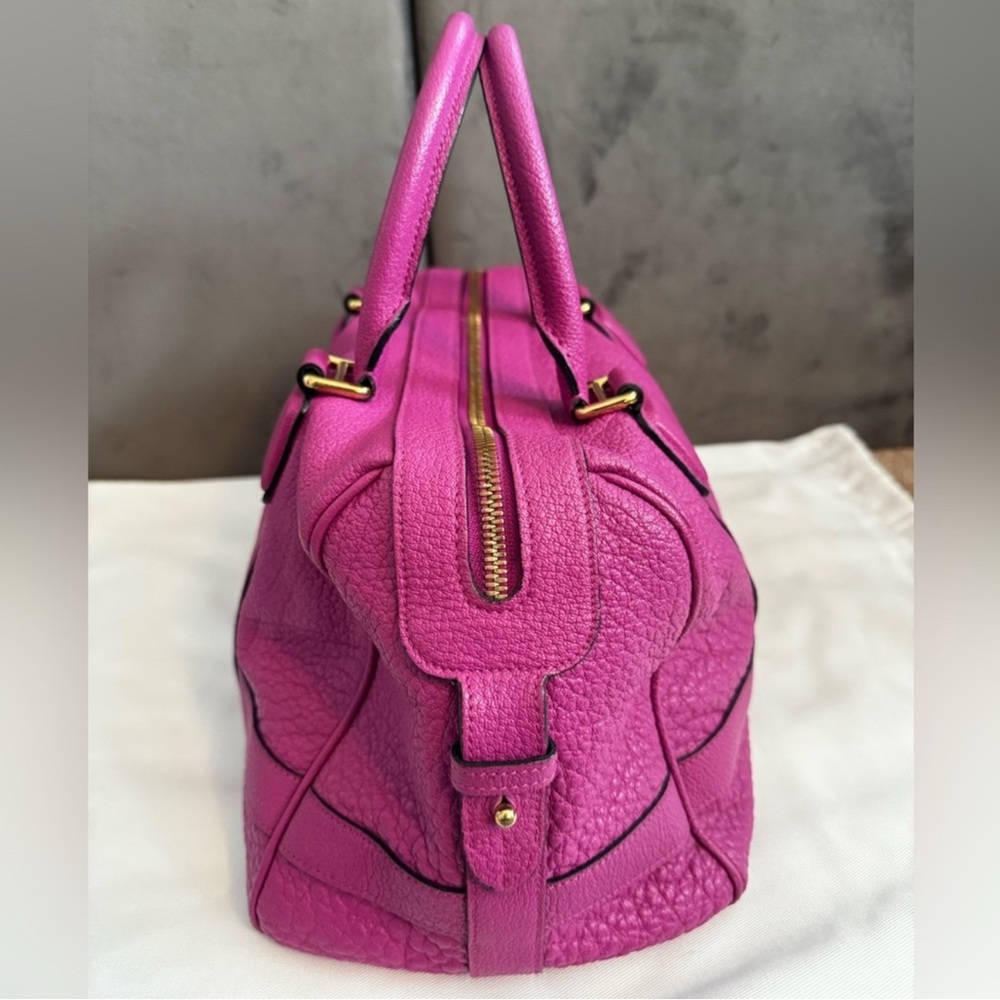 Loewe Paseo 30 HandBag - Picture 10 of 16